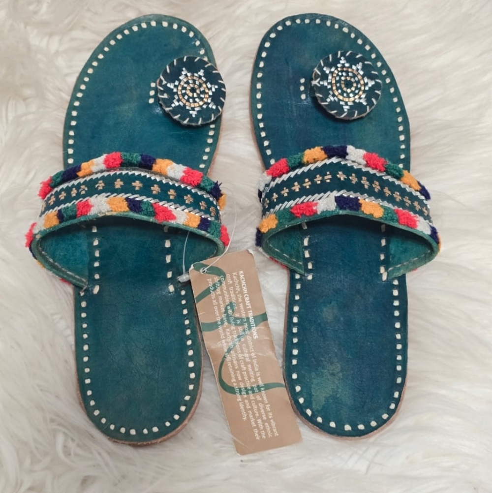 Handmade Vintage Embroidered Leather Slip On Sandals Handmade Size 8✌️ - Picture 3 of 6